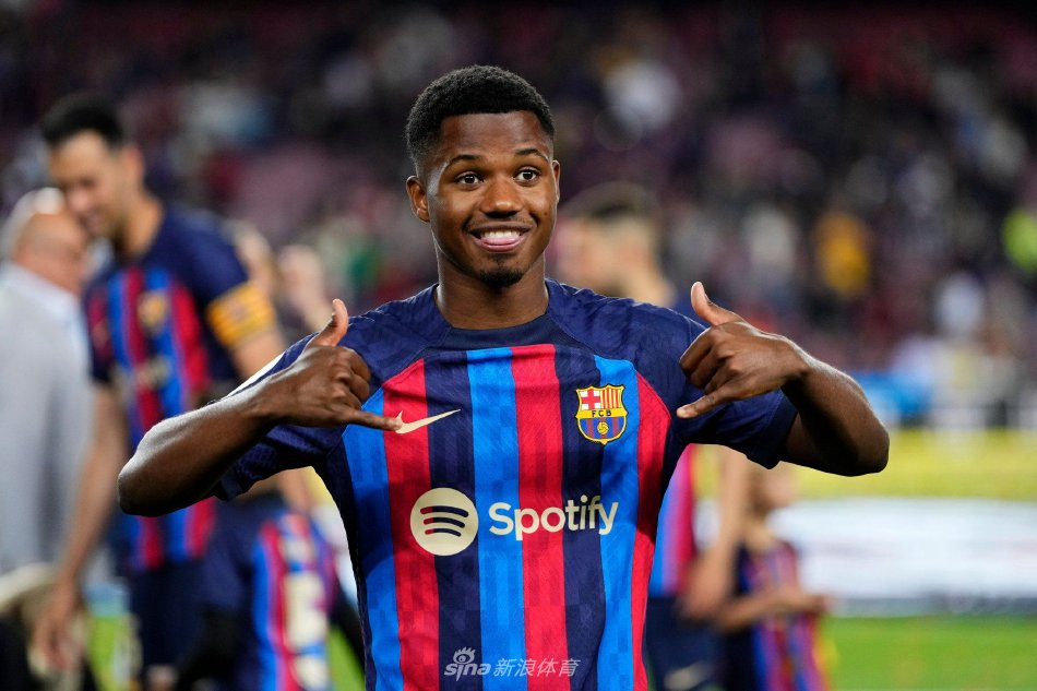 仁主教练采 仁主教练采