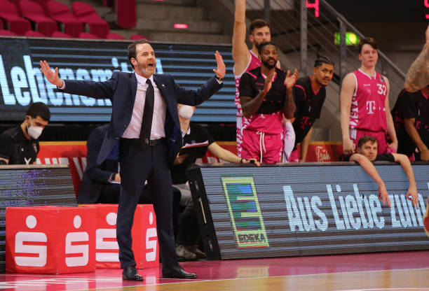 比赛中拼尽 比赛中拼尽