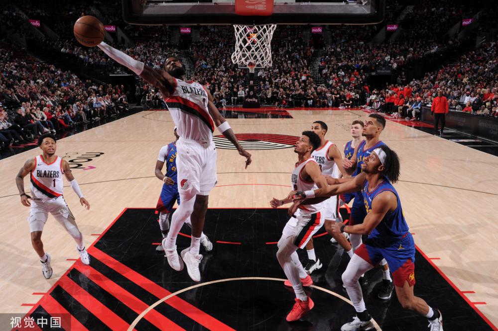 并在外围给 并在外围给