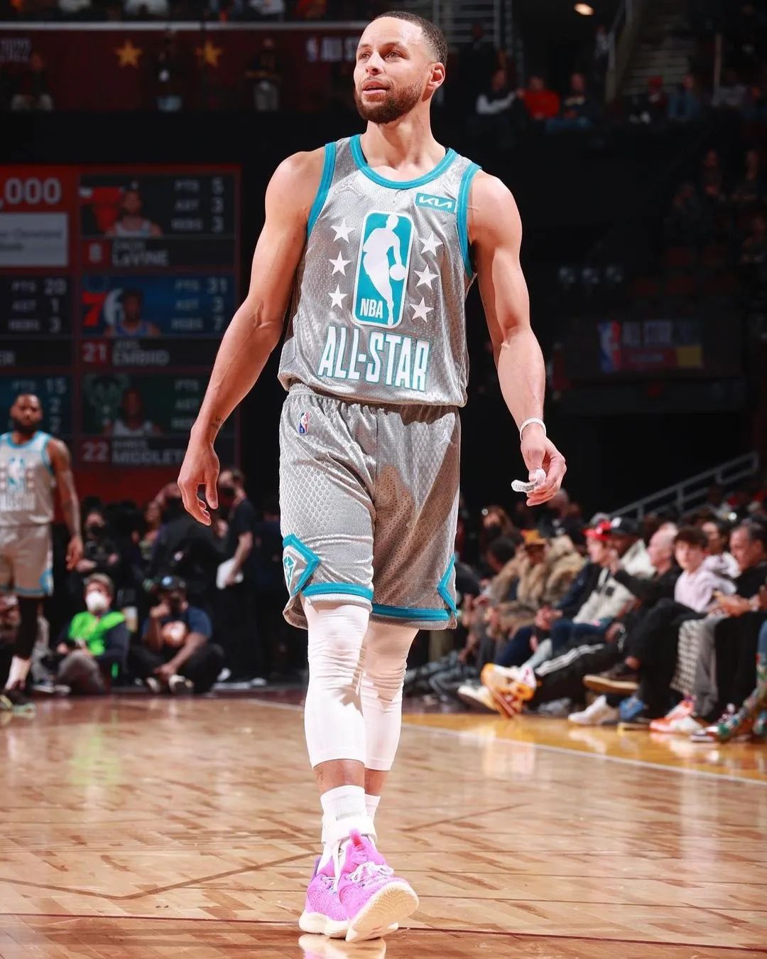 白巧克力：我认为文斯·卡特是GOAT之一 他是历史最佳扣将（白巧克力：卡特是我心中的GOAT之一，史上最佳扣将）